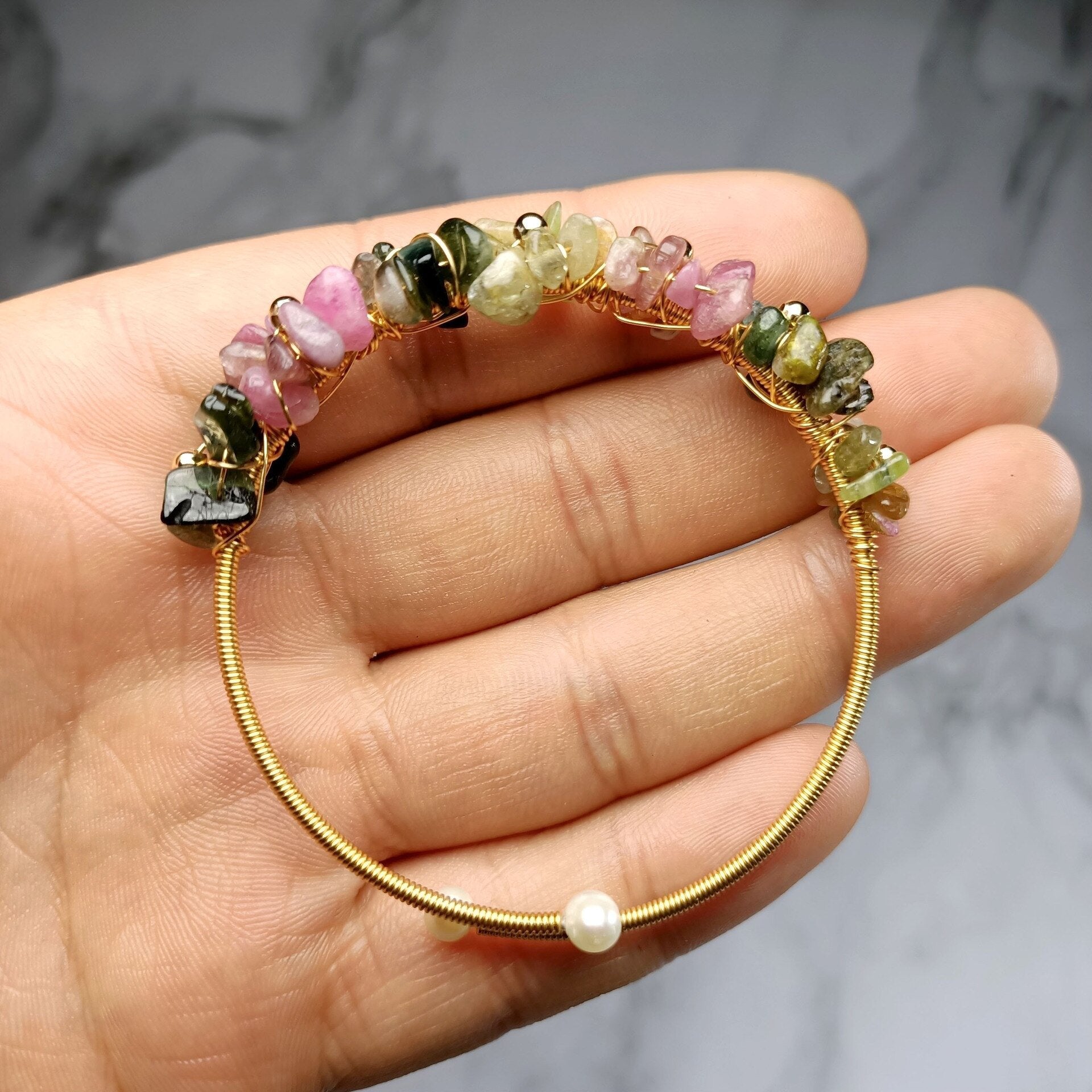 Pulseira Poderosa De Punho Dourado De Turmalina E Contas De Pérolas